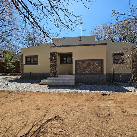 Marloth Cottage Marloth Park Bagian luar foto