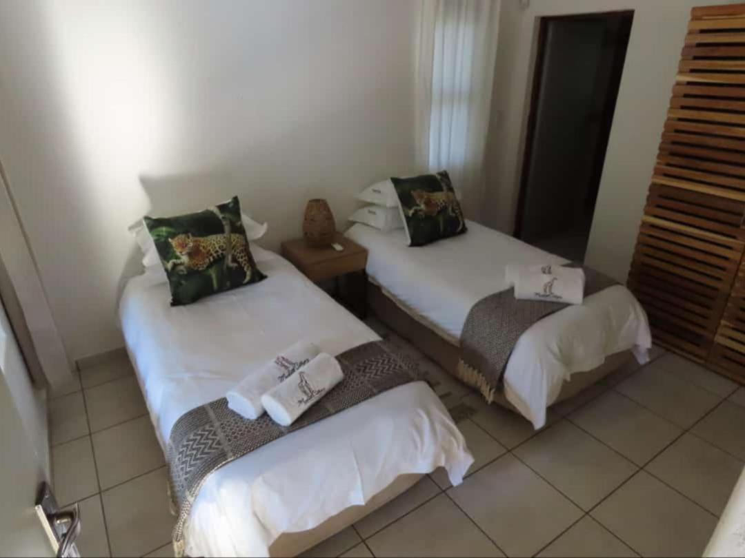 Marloth Cottage Marloth Park Ruang foto